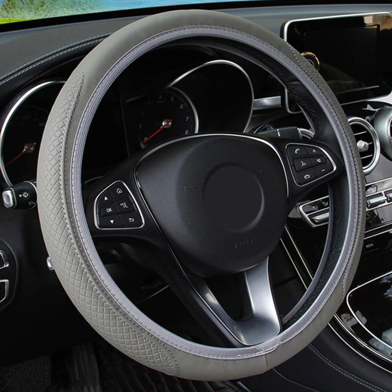 Coprivolante in pelle