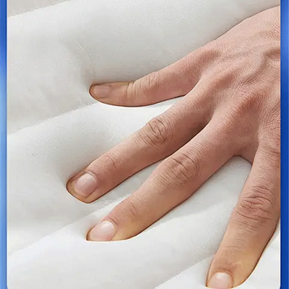 ✨Buy 2, get 1 free🧴Waterless stain remover for down jackets with brush