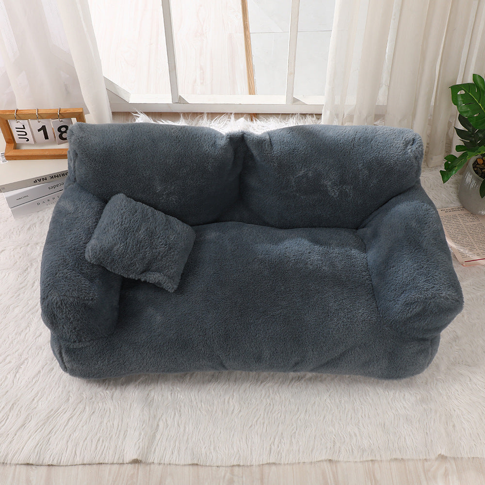 Cozy, soothing pet sofa with removable cover