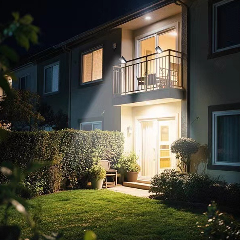 🌞 Solar Motion Sensor Clip Light – Eco-Friendly & Energy-Saving Outdoor Illumination 🏡💡