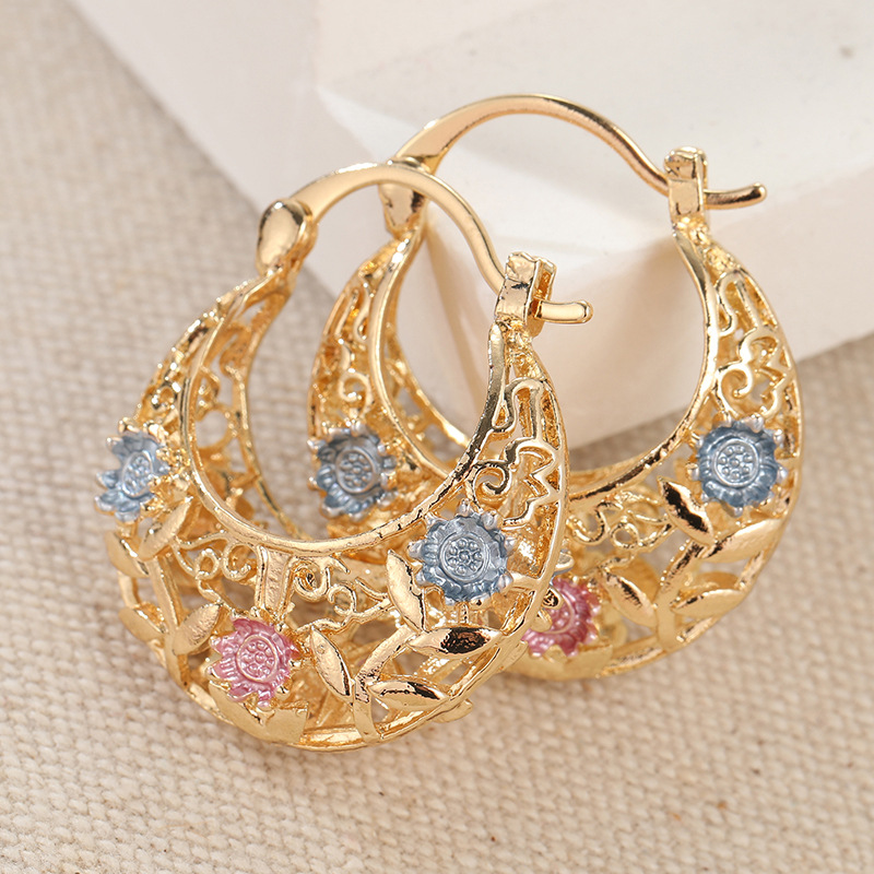 💐 Gold-Plated Crescent Moon Enamel Flower Earrings – Affordable Luxury, Versatile ✨