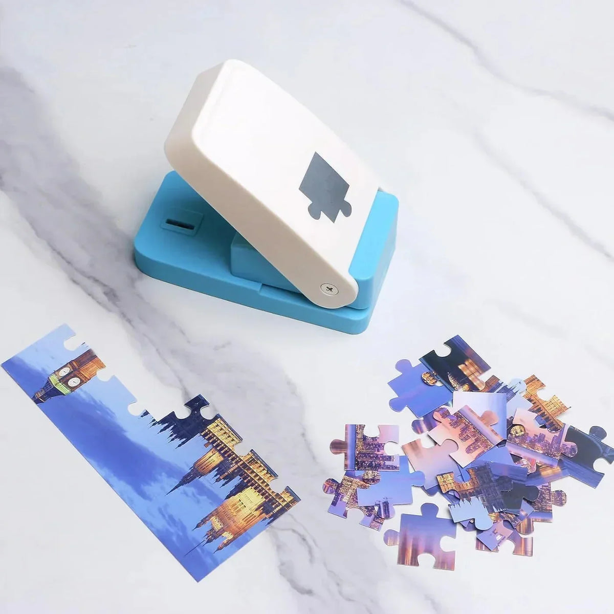 🧩Precision DIY Jigsaw Punch - Essential for Creative Crafting🔥